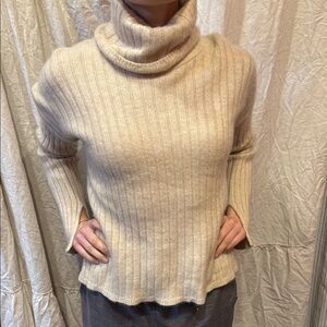 ⚜️ MADEWELL cream Cashmere Turtleneck Sweater sz M